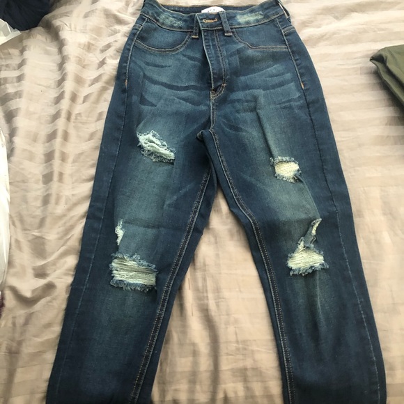 Aphrodite Jeans - Picture 2 of 5